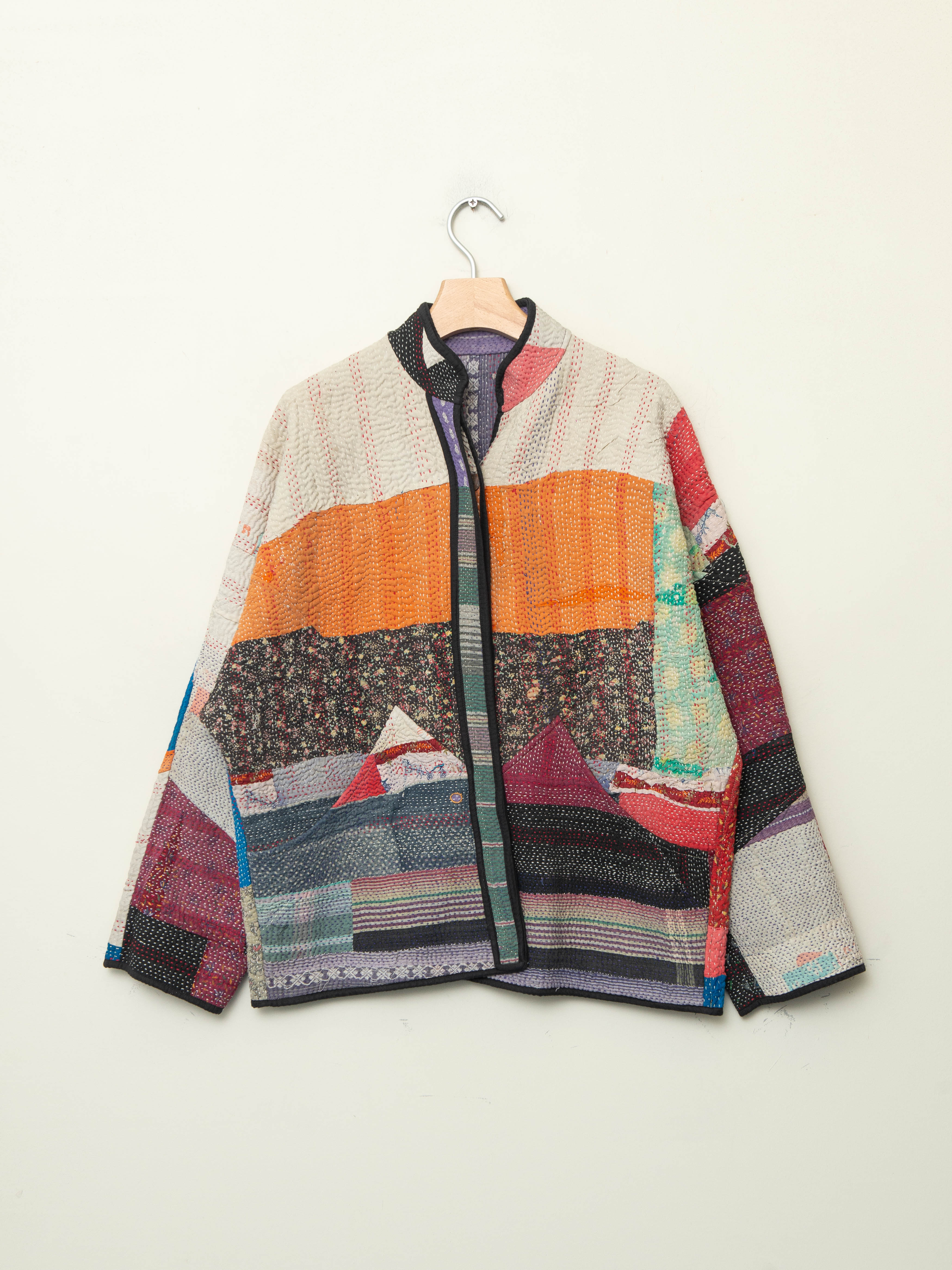 The Ladhiya Quilted Patchwork Kantha Jacket – NAMAI