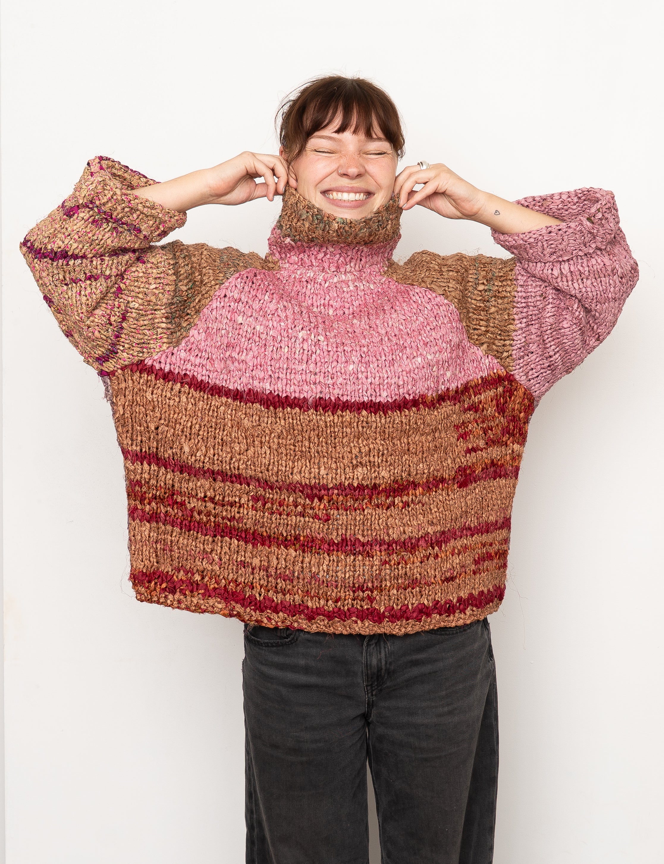 STUDIO-16_b9fd98f1-4f42-462d-bfa7-3c703c375556.jpg